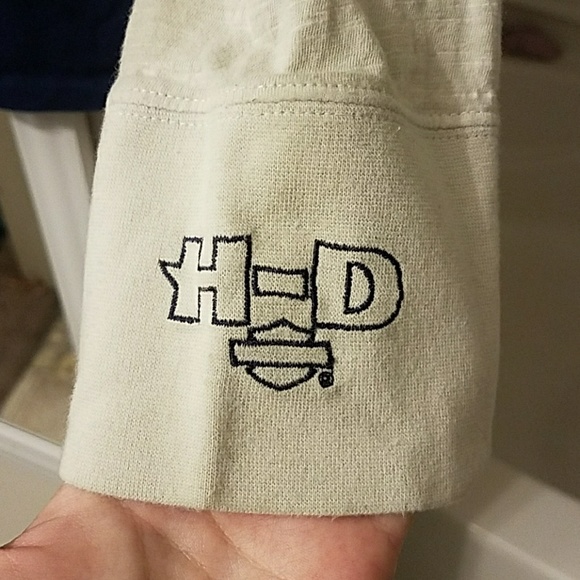 Harley Davidson long sleeve - Picture 3 of 5